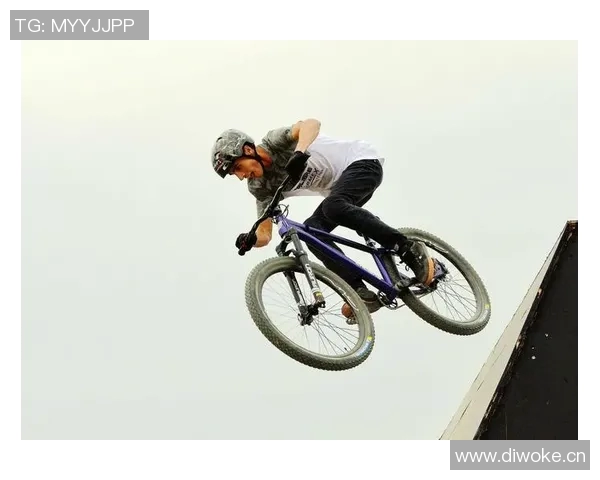 成都极限运动队区域防守分析与战术得失探讨