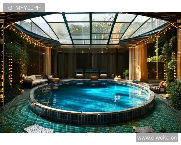 现代泳池装修设计与功能升级方案打造奢华与实用兼具的水上空间